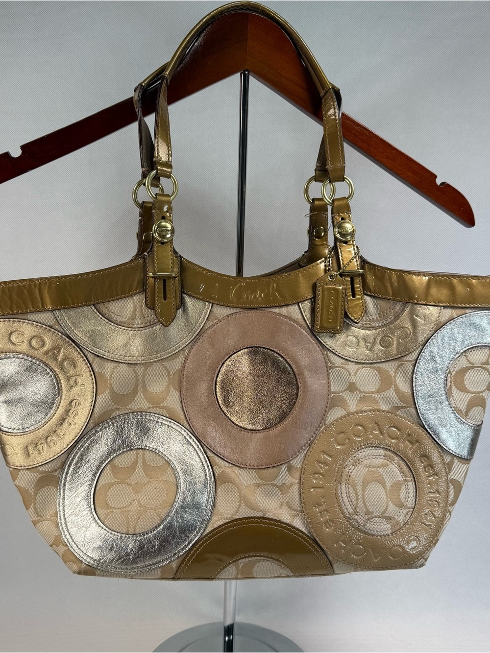 Coach Purse Carly Large Circular Patchwork Shoulder Bag Metallic Gold F16180